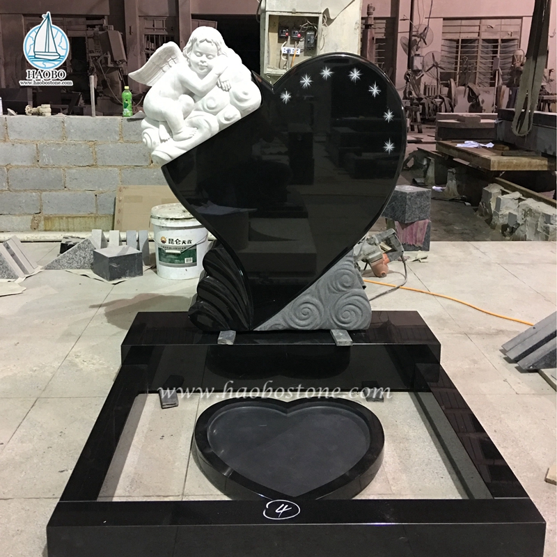 Siyah Granit Kalp Şekilli Bebek Melek Oyma Anıtı
